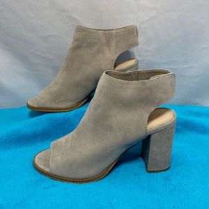 206 Collective women’s Suede Tilly Open Ankle/open toe Bootie